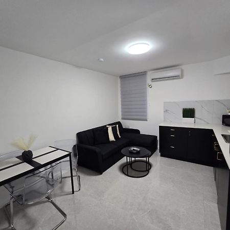 M Y Suites Eilat Exteriör bild